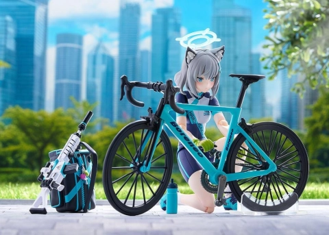 Blue Archive figma No.644-DX Shiroko Sunaookami (Cycling DX Edition) by Max Factory