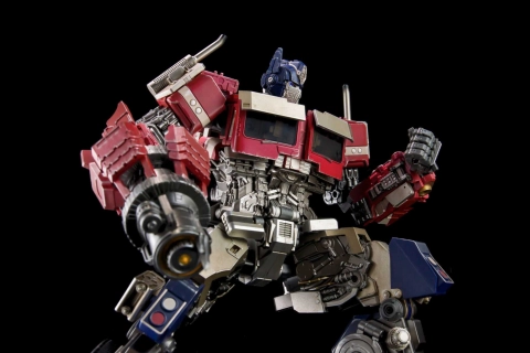 MVP-01 Atlas Optimus Prime Rise of the Beasts by Lucky Cat