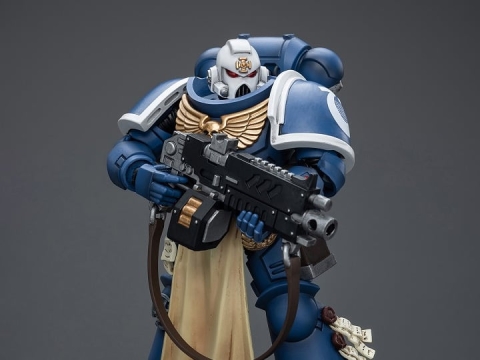 JT9824 Warhammer 40K Ultramarines Sternguard Veteran with Auto Bolt Rifle 1/18 by JoyToy