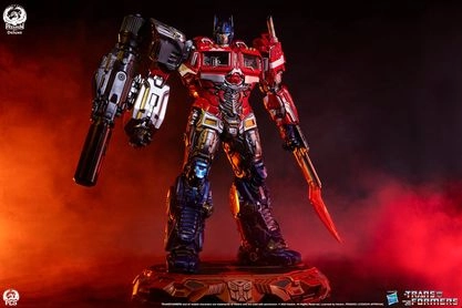 Transformers Museum Scale Optimus Prime (Deluxe Edition) Limited by PCS Studio