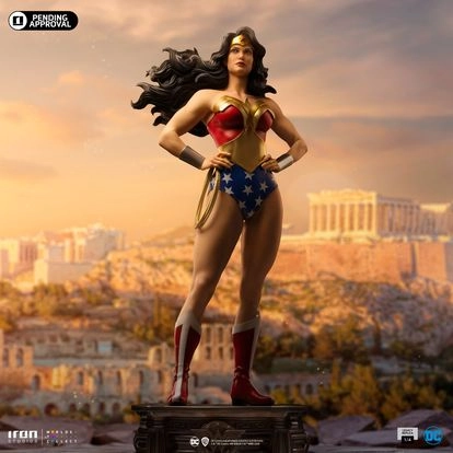 DC Comics Trinity Legacy Replica Wonder Woman 1/4 Scale Limited Edition Statue by Iron Studio