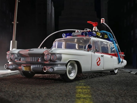 Ghostbusters Plasma Series Ecto-1 (1984) Vehicle by Hasbro